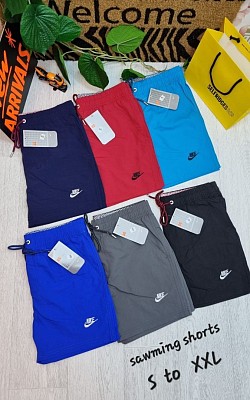 NIKE SHORTS £25