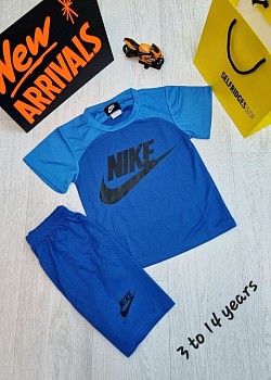 BLUE NIKE SHORTS SET £25