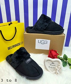 BLACK UGG SLIPPERS £30