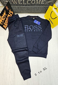 NAVY BOSS TRACKSUIT £40