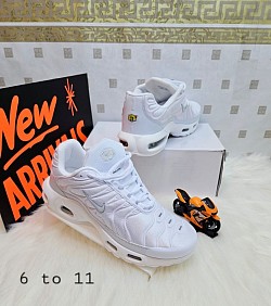 WHITE NIKE TNS £35