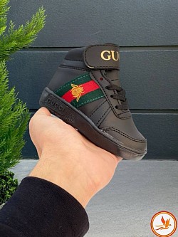 BLACK GUCCI HI-TOP TRAINERS £30