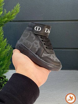 BLACK DIOR HI-TOP TRAINERS £30