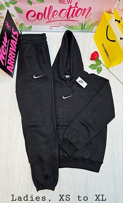 BLACK NIKE TRACKSUIT £40