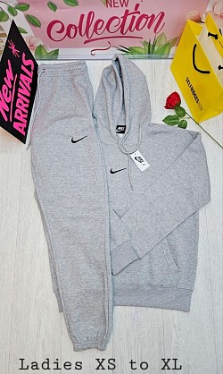 GREY NIKE TRACKSUIT £40