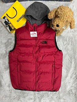 RED NORTH FACE BODYWARMER £40