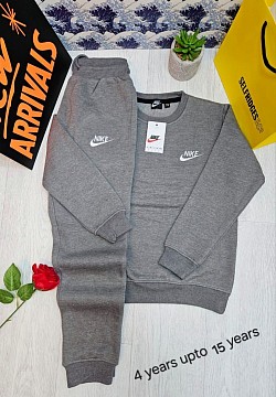 GREY NIKE TRACKSUIT £35