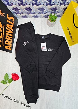 BLACK NIKE TRACKSUIT £35