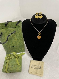 GUCCI JEWELLERY SET £30