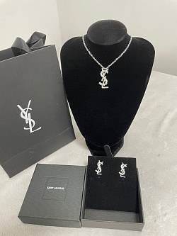 YSL JEWELLERY SET £30