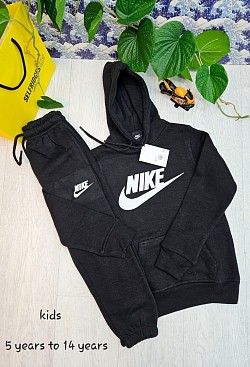 BLACK NIKE TRACKSUIT £35