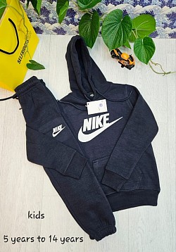 NAVY NIKE TRACKSUIT £35