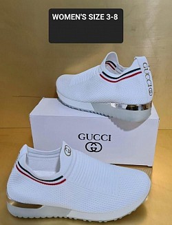 WHITE GUCCI SLIDE ONS £30