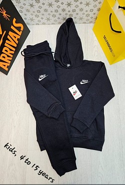 NAVY NIKE TRACKSUIT £35