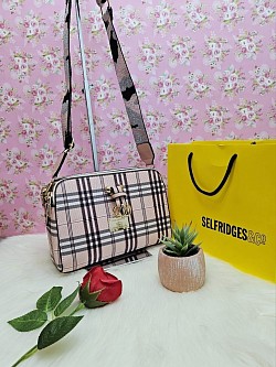 PINK BURBERRY BAG £35