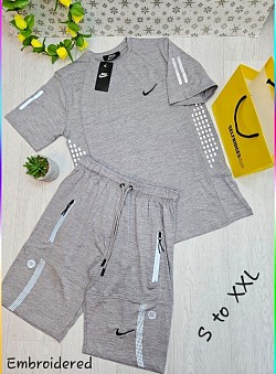 GREY NIKE T-SHIRT AND SHORTS SET £30