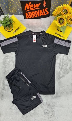 BLACK NORTH FACE T-SHIRT AND SHORTS SET £30