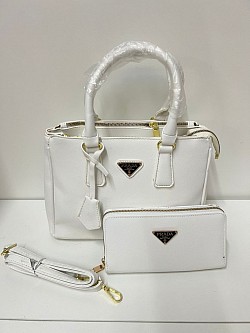 PRADA WHITE HANDBAG SET £45