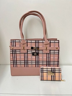 BURBERRY PINK HANDBAG SET £45