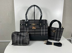 BURBERRY BLACK HANDBAG SET £60