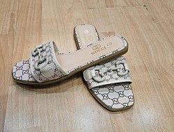 GUCCI SLIDERS £30