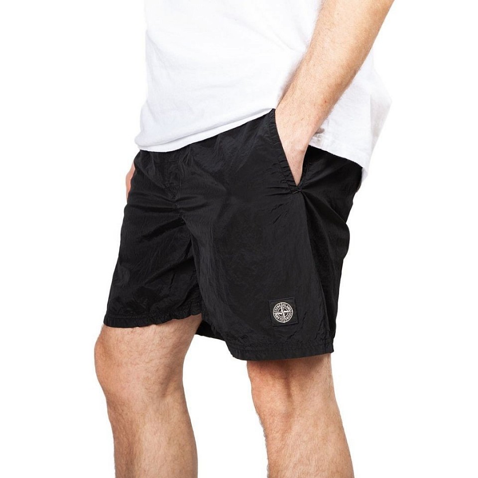 MENS DESIGNER SHORTS AND T-SHIRT / SHORTS SETS IN VARIOUS MAKES, DESIGNS AND COLOURS, SMIM SHORTS AND LOUNGE SHORTS IN TOP NAME BRANDS