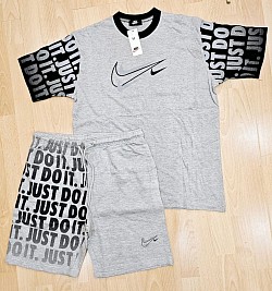 GREY NIKE T-SHIRT AND SHORTS SET £30