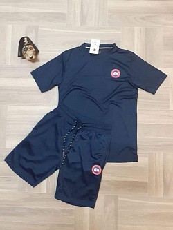 NAVY CANADA GOOSE T-SHIRT AND SHORTS SET £30