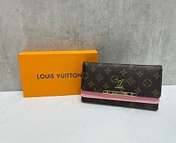 LV PURSE £25