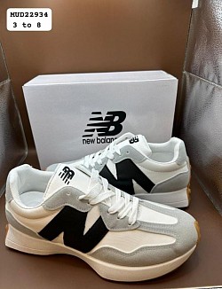 WHITE NEW BALANCE TRAINERS £35